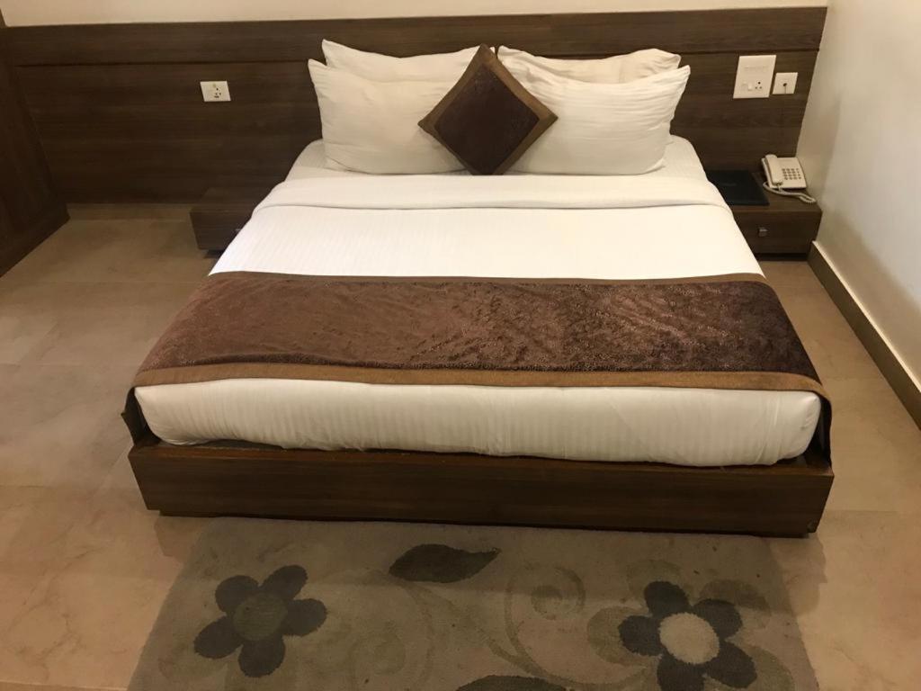 Hotel City Square Hisar ภายนอก รูปภาพ