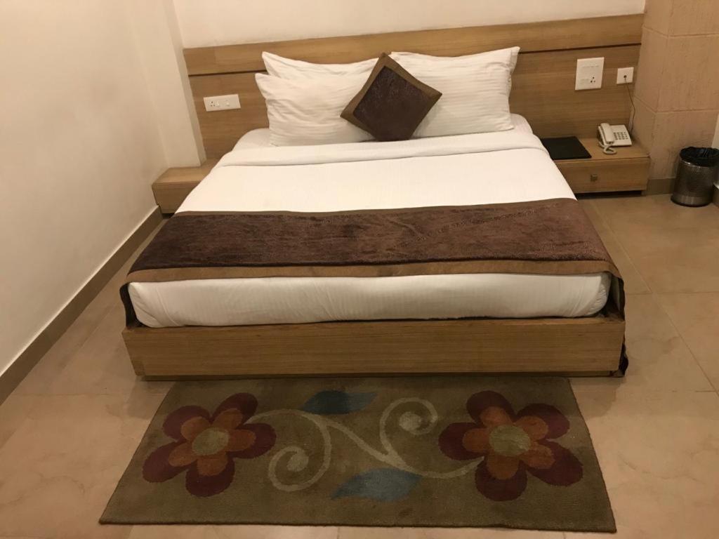 Hotel City Square Hisar ภายนอก รูปภาพ